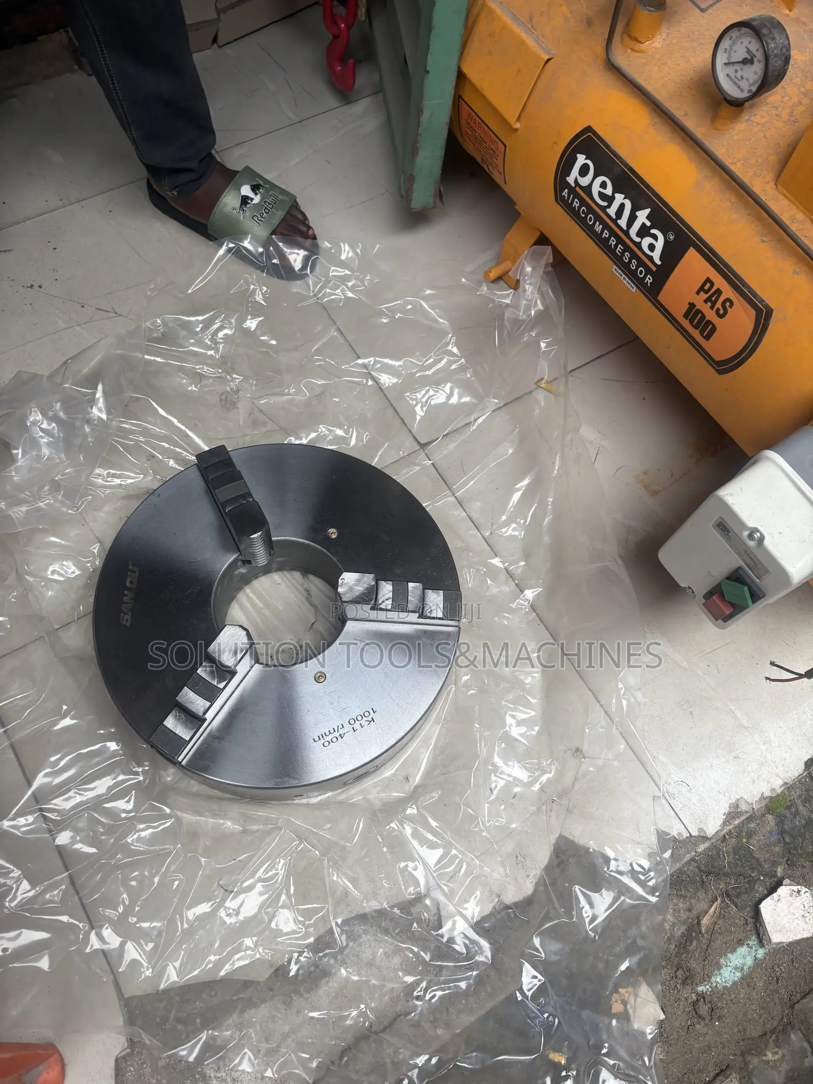 SAN OU -350 4-Jaw Independent Lathe Chuck - 350mm