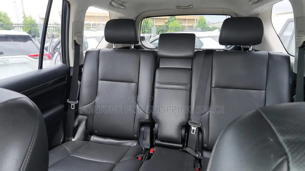 Lexus GX 2013 Silver