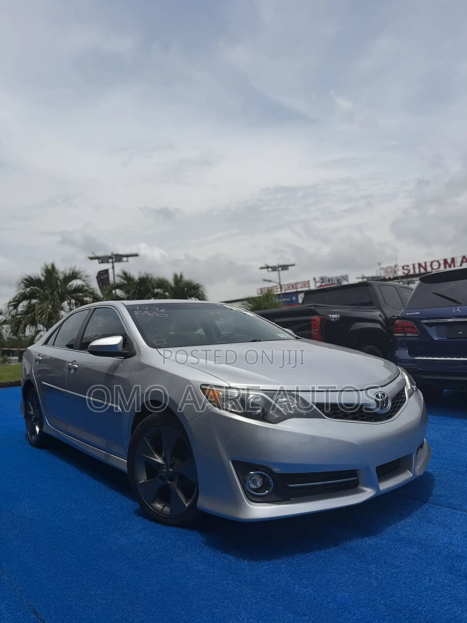 Toyota Camry SE 4dr Sedan (2.5L 4cyl 6A) 2013 Silver