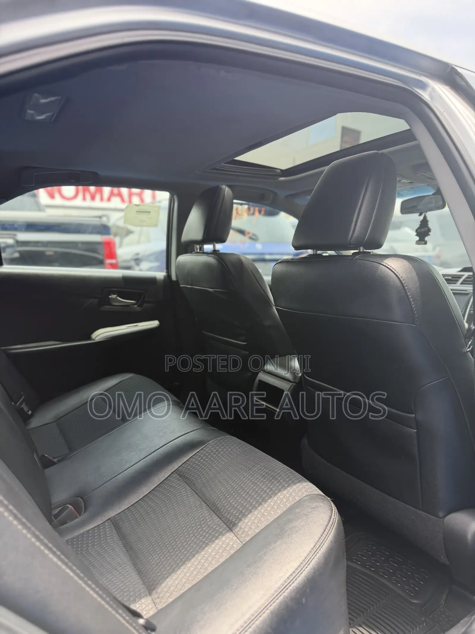 Toyota Camry SE 4dr Sedan (2.5L 4cyl 6A) 2013 Silver