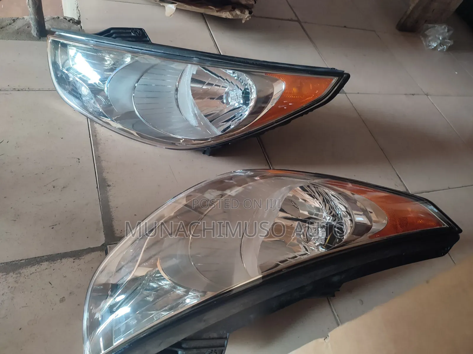 Set Head Lamp Hyundai Tucson 2012/13 or Ix35