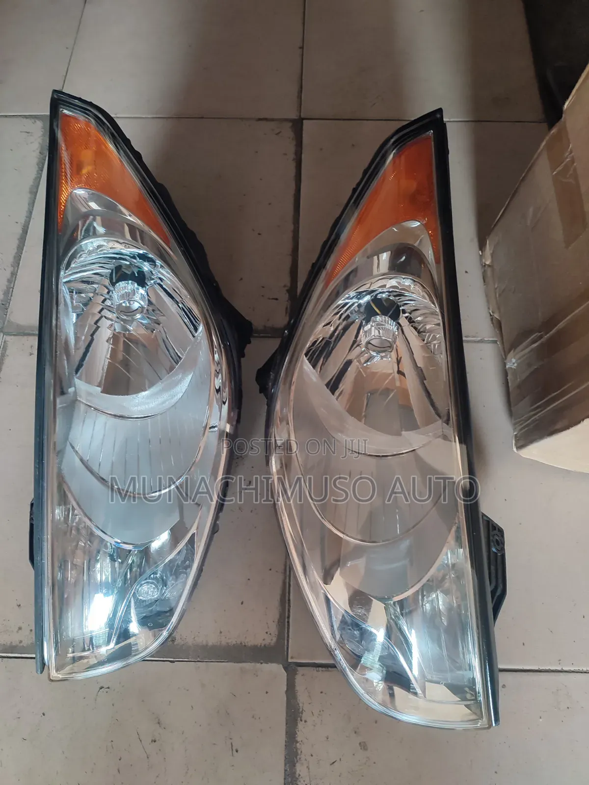 Set Head Lamp Hyundai Tucson 2012/13 or Ix35