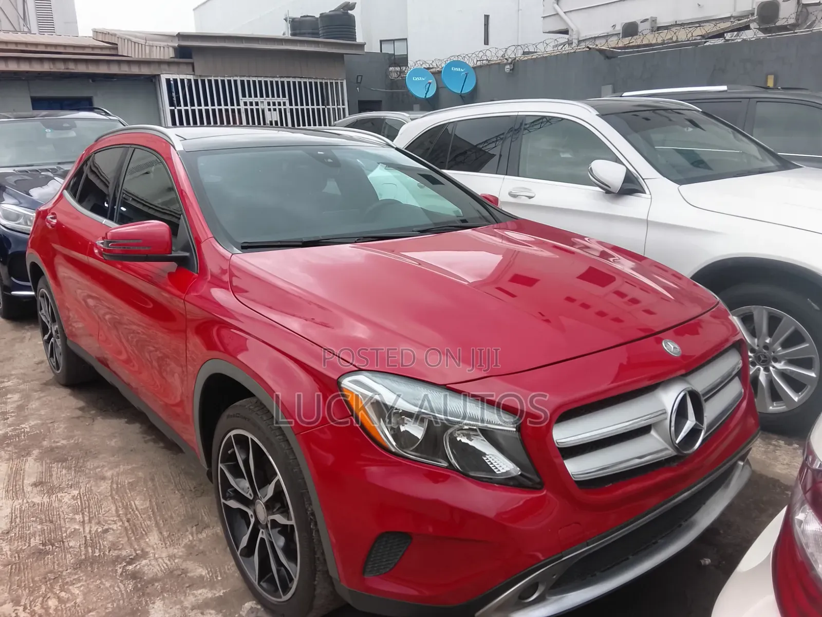 Mercedes-Benz GLA 250 2016 Red