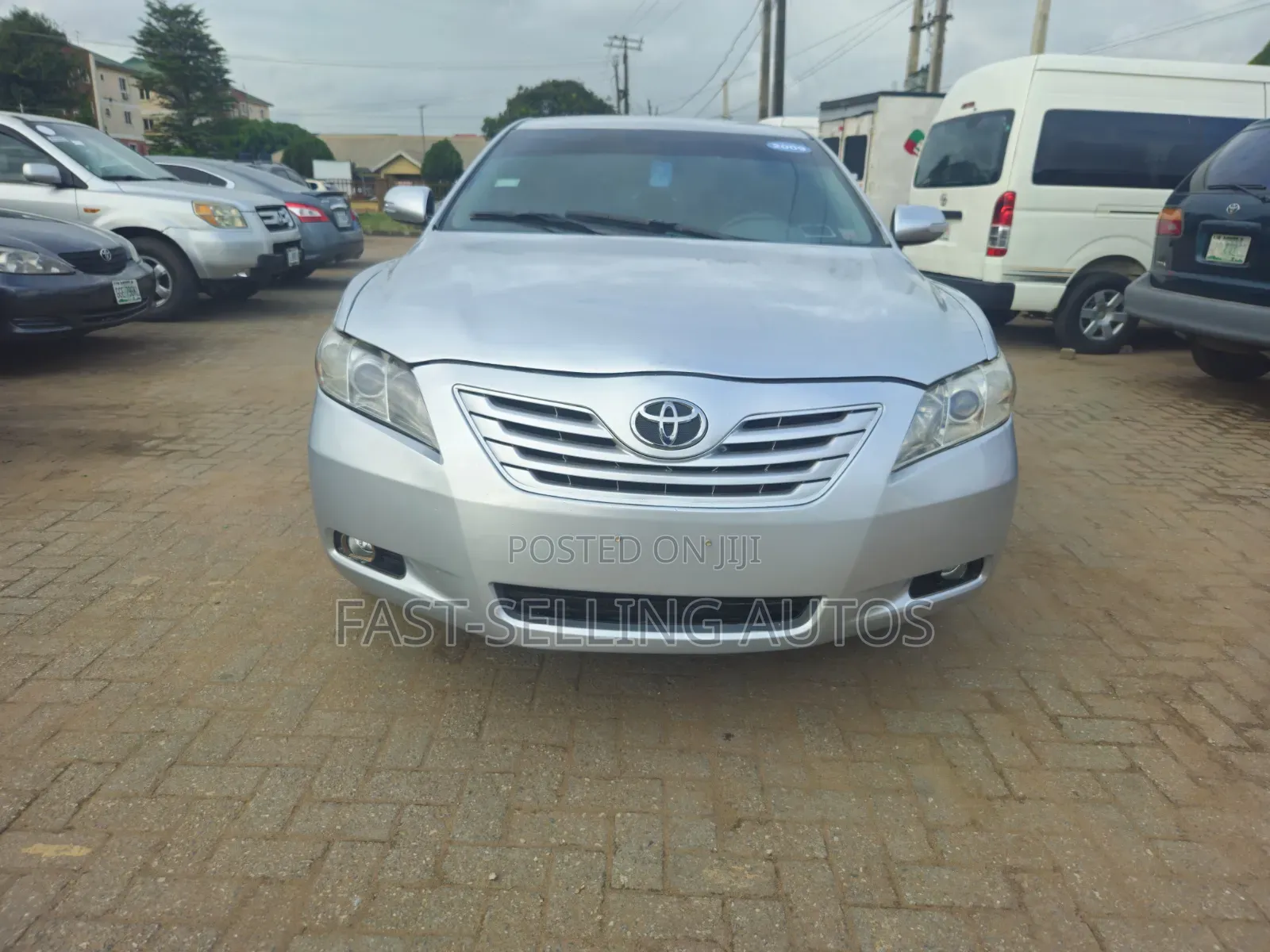 Toyota Camry LE 4dr Sedan (2.4L 4cyl 5A) 2009 Silver