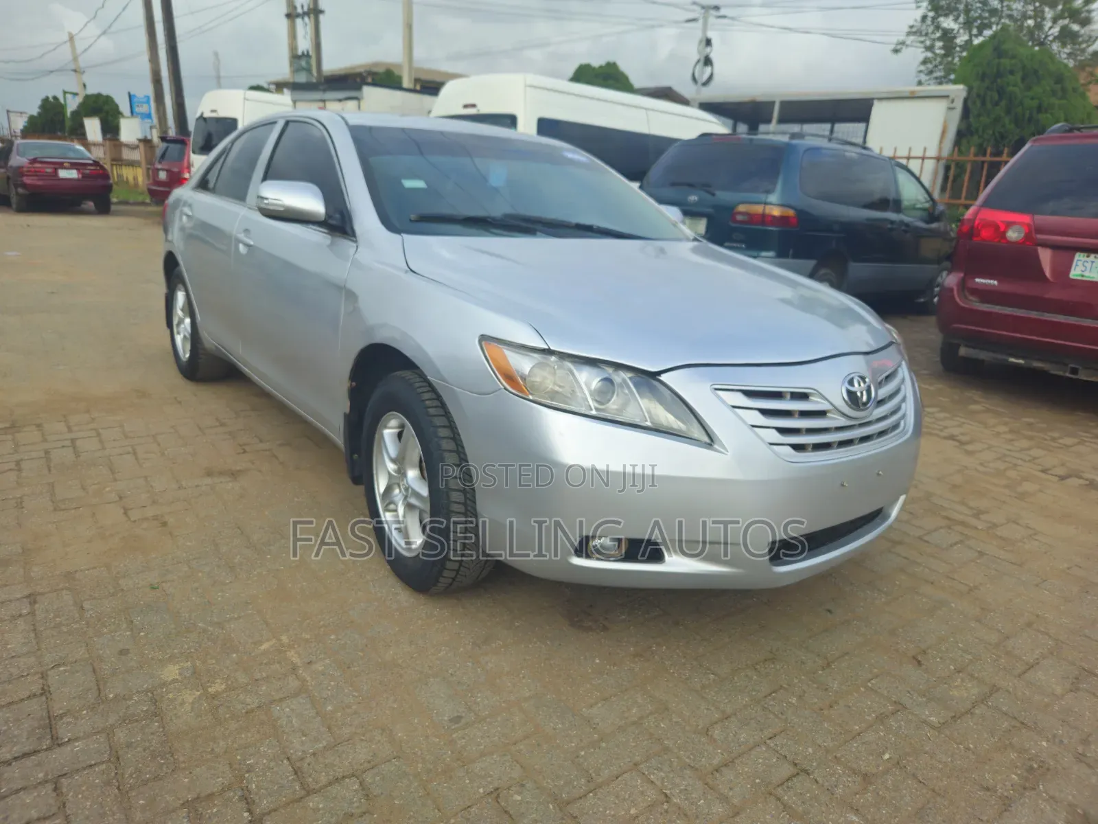 Toyota Camry LE 4dr Sedan (2.4L 4cyl 5A) 2009 Silver