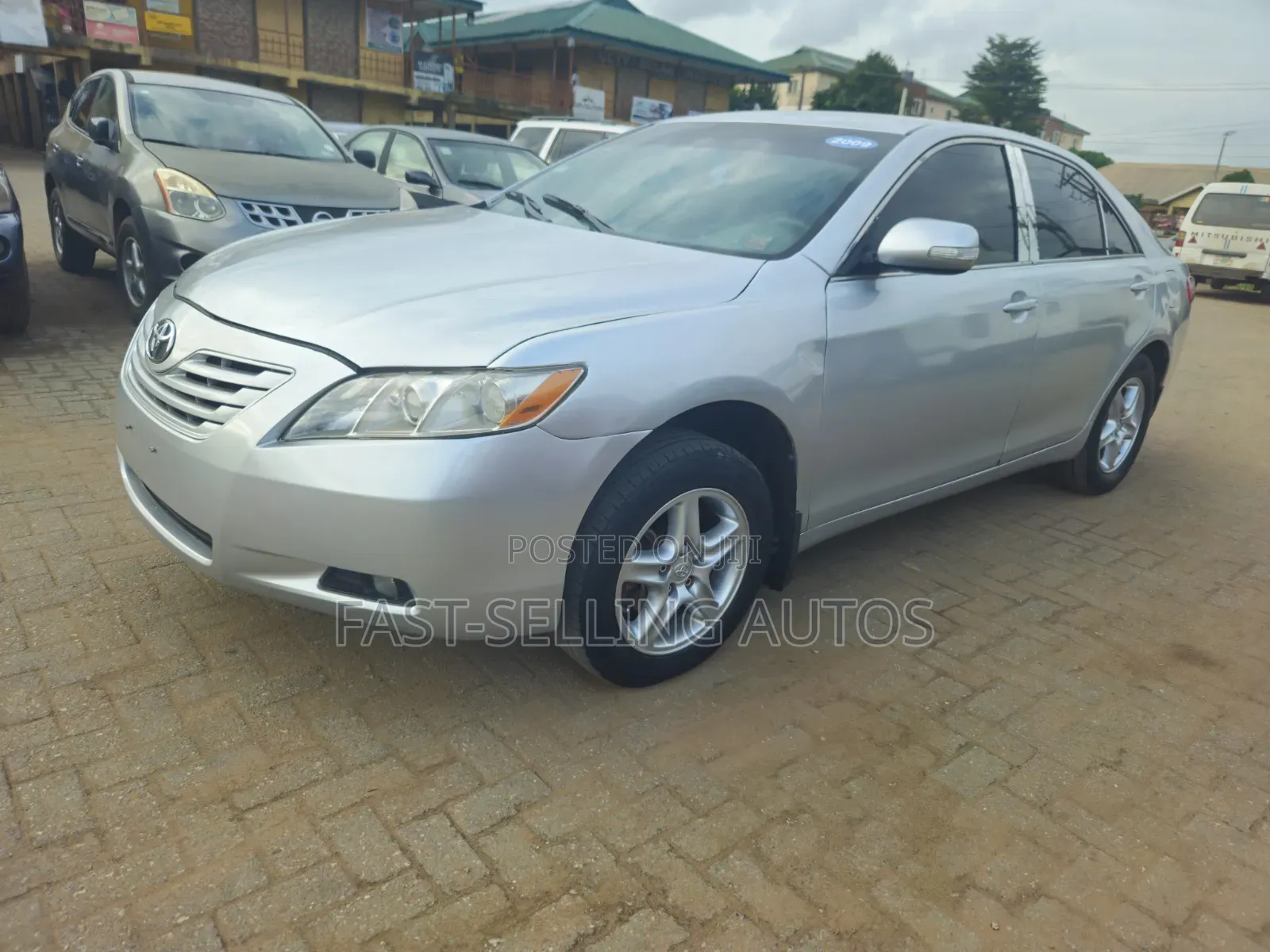Toyota Camry LE 4dr Sedan (2.4L 4cyl 5A) 2009 Silver