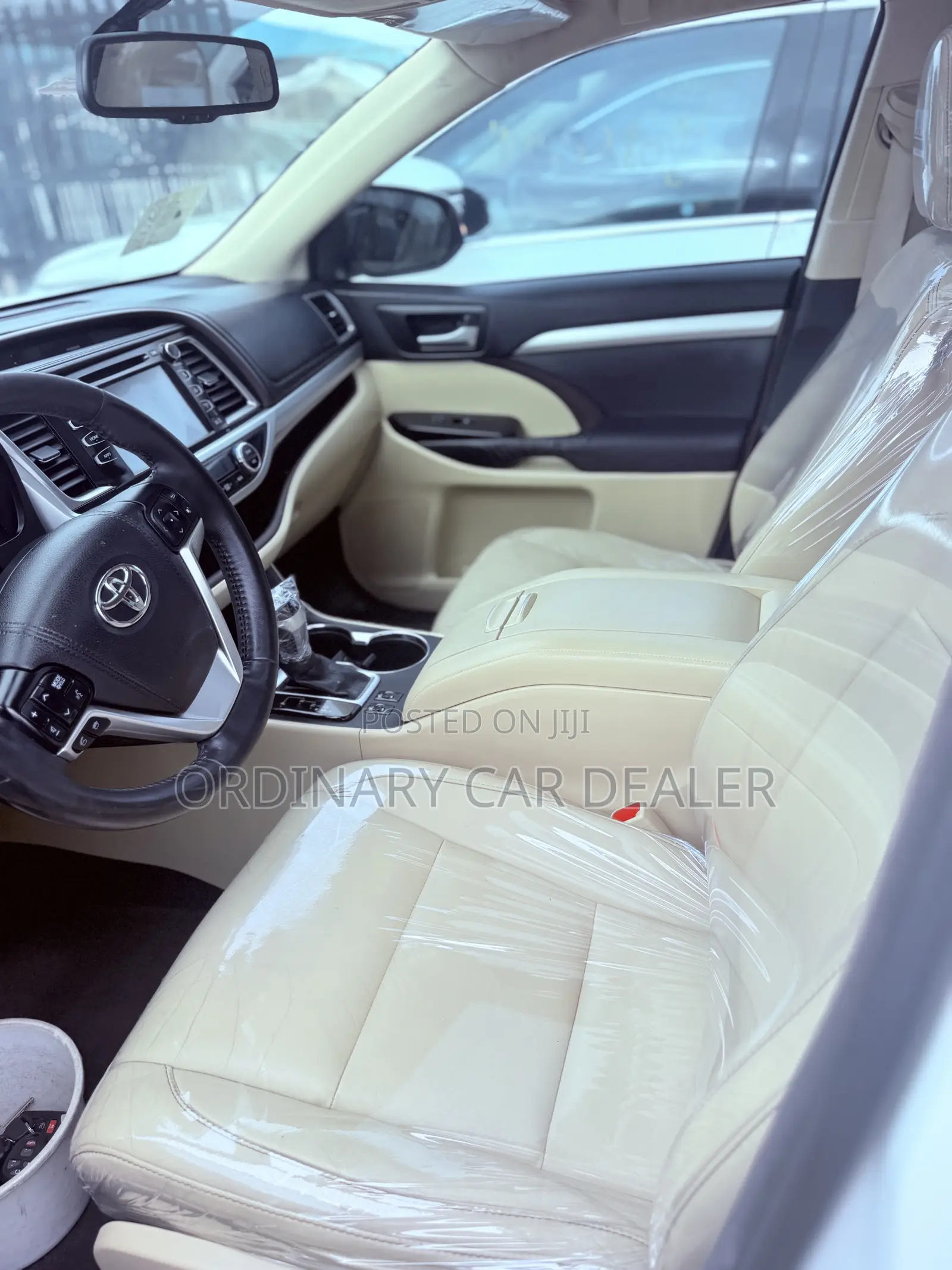 Toyota Highlander XLE 4dr SUV AWD (3.5L 6cyl 6A) 2015 White