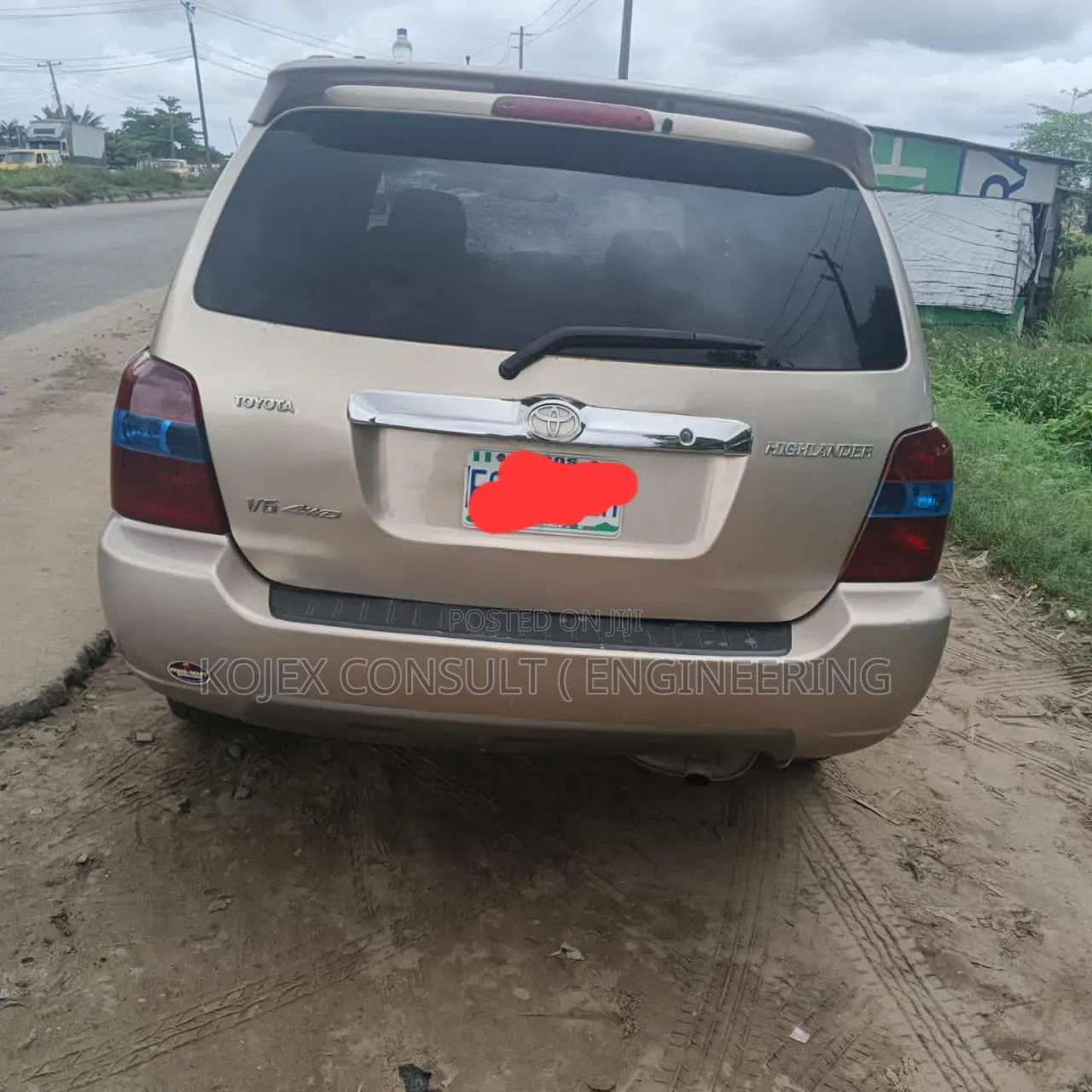 Toyota Highlander Base AWD 2004 Gold