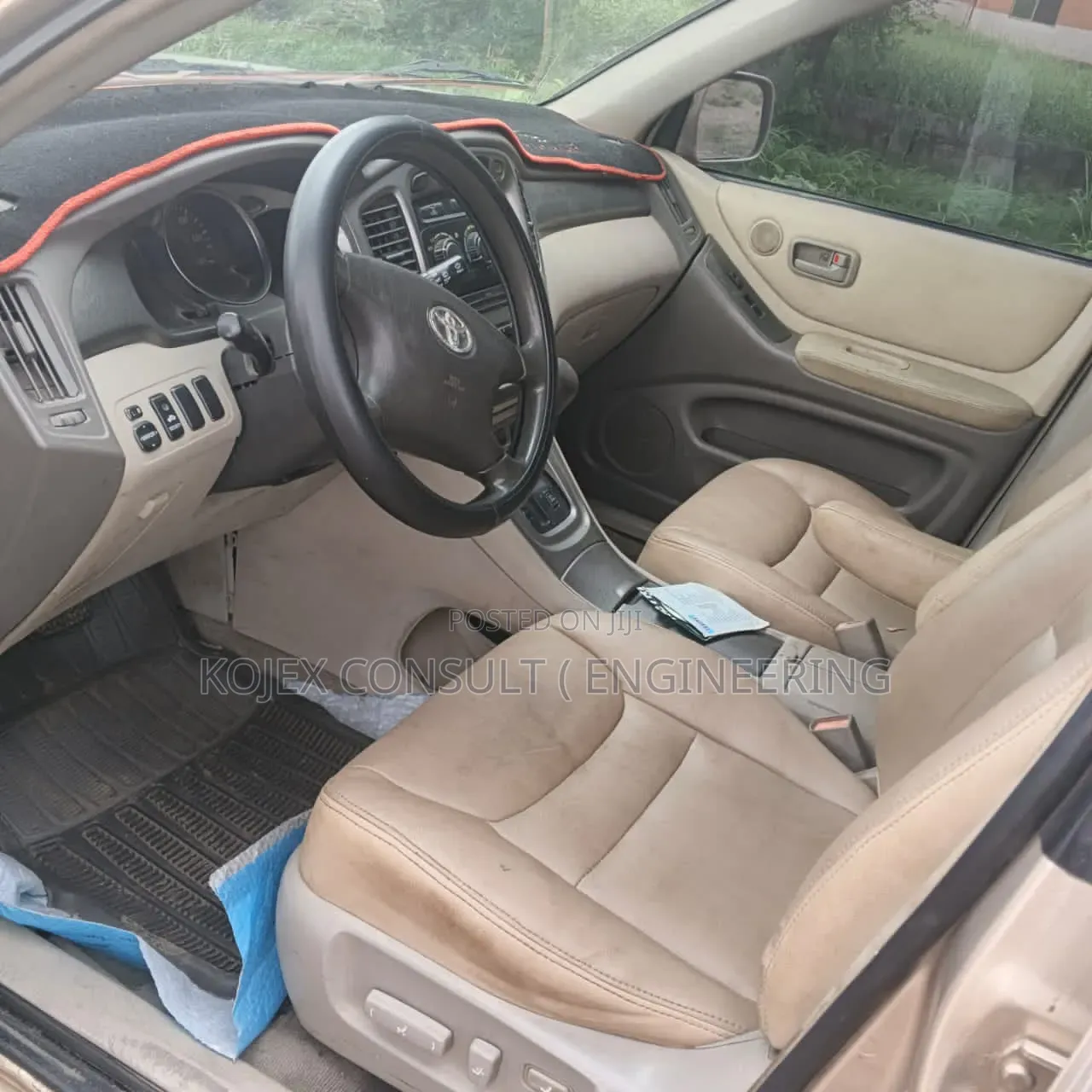 Toyota Highlander Base AWD 2004 Gold