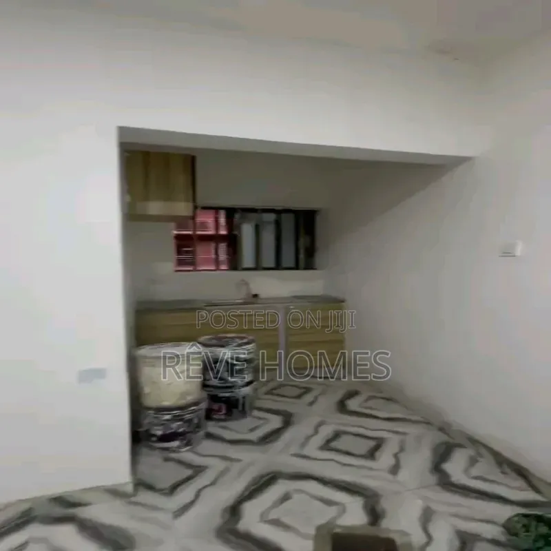 Studio Apartment in Shomolu / Shomolu for rent