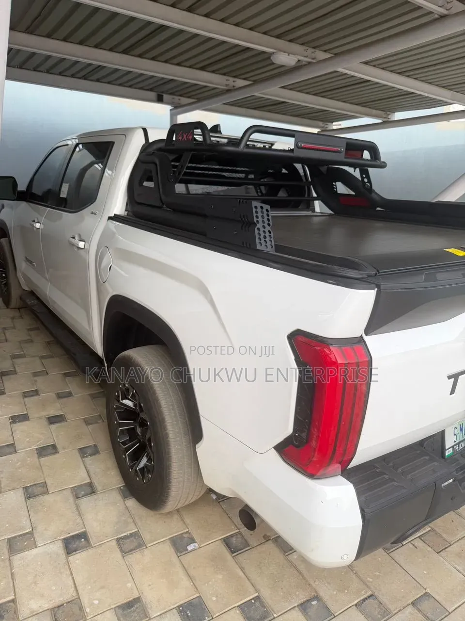 Rolling Cover and Rugged Bar Tundra 2020