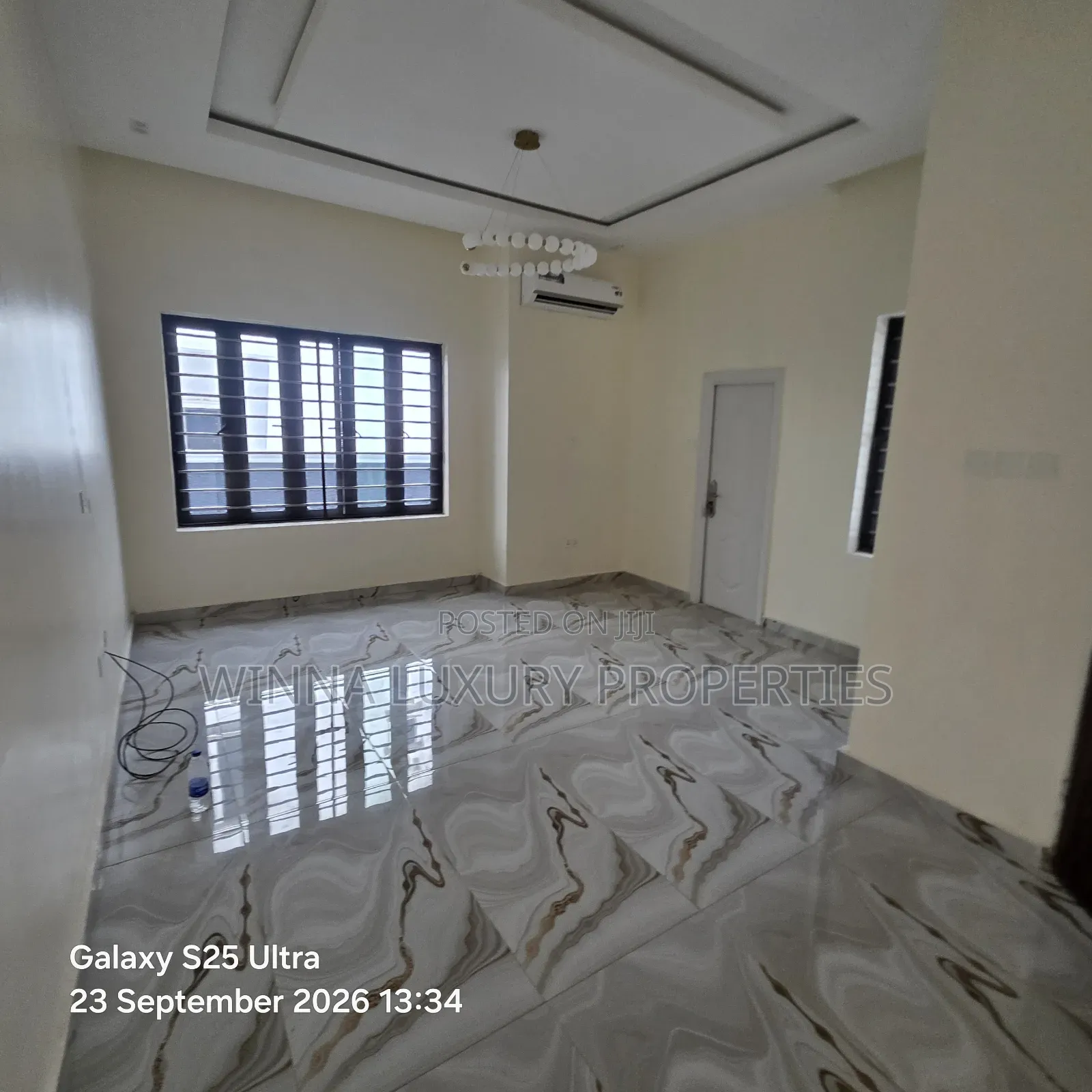 8bdrm Duplex in Naskaxe Court, Lugbe District for sale