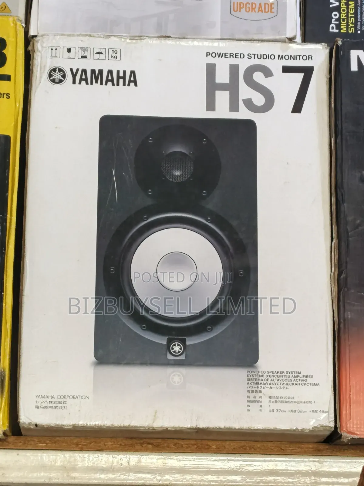 Yamaha HS7 Powered Studio Monitor, a 6.5-Inch Bi-Amplified Speaker