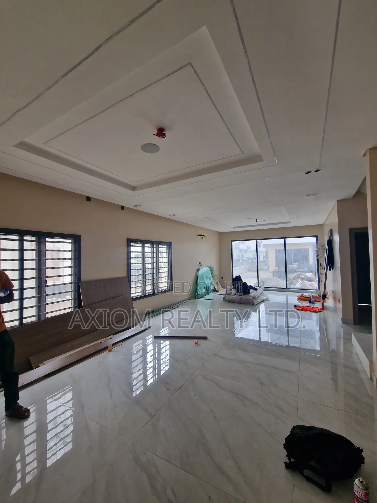 4bdrm Duplex in Banana Island for rent
