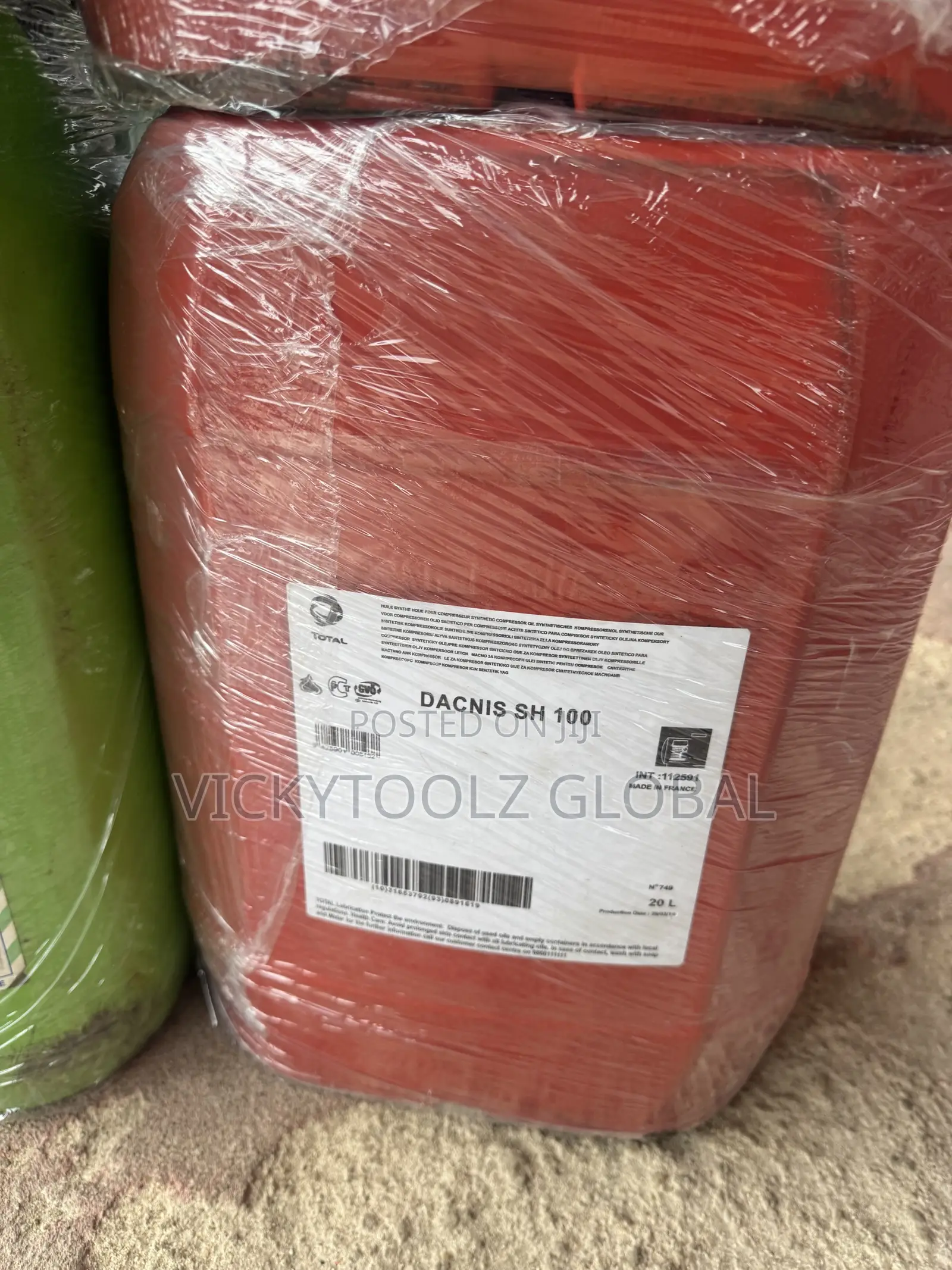 25Liters of Totalenergies Dacnis SH 100