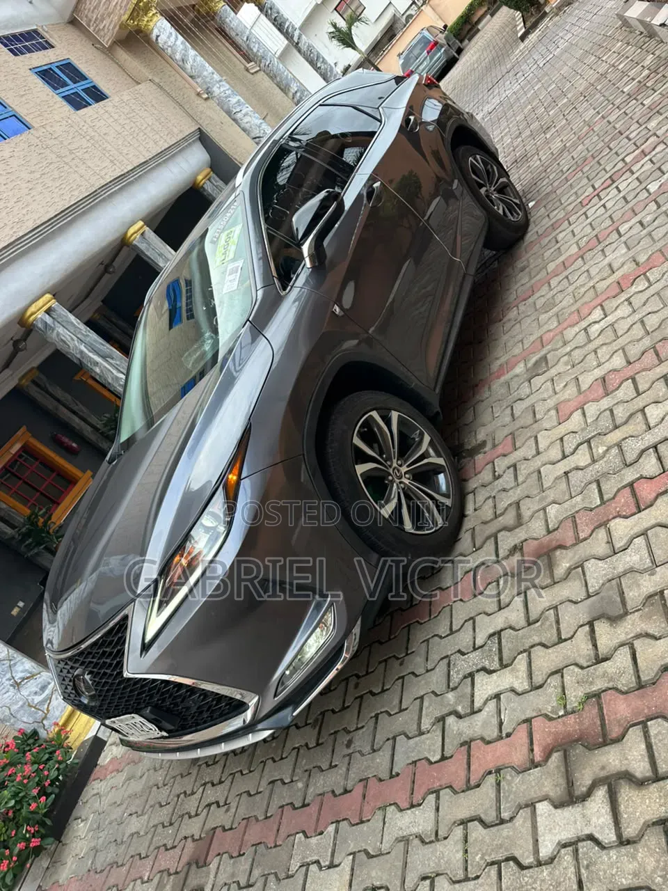 Lexus RX 350L 4WD 2021 Gold