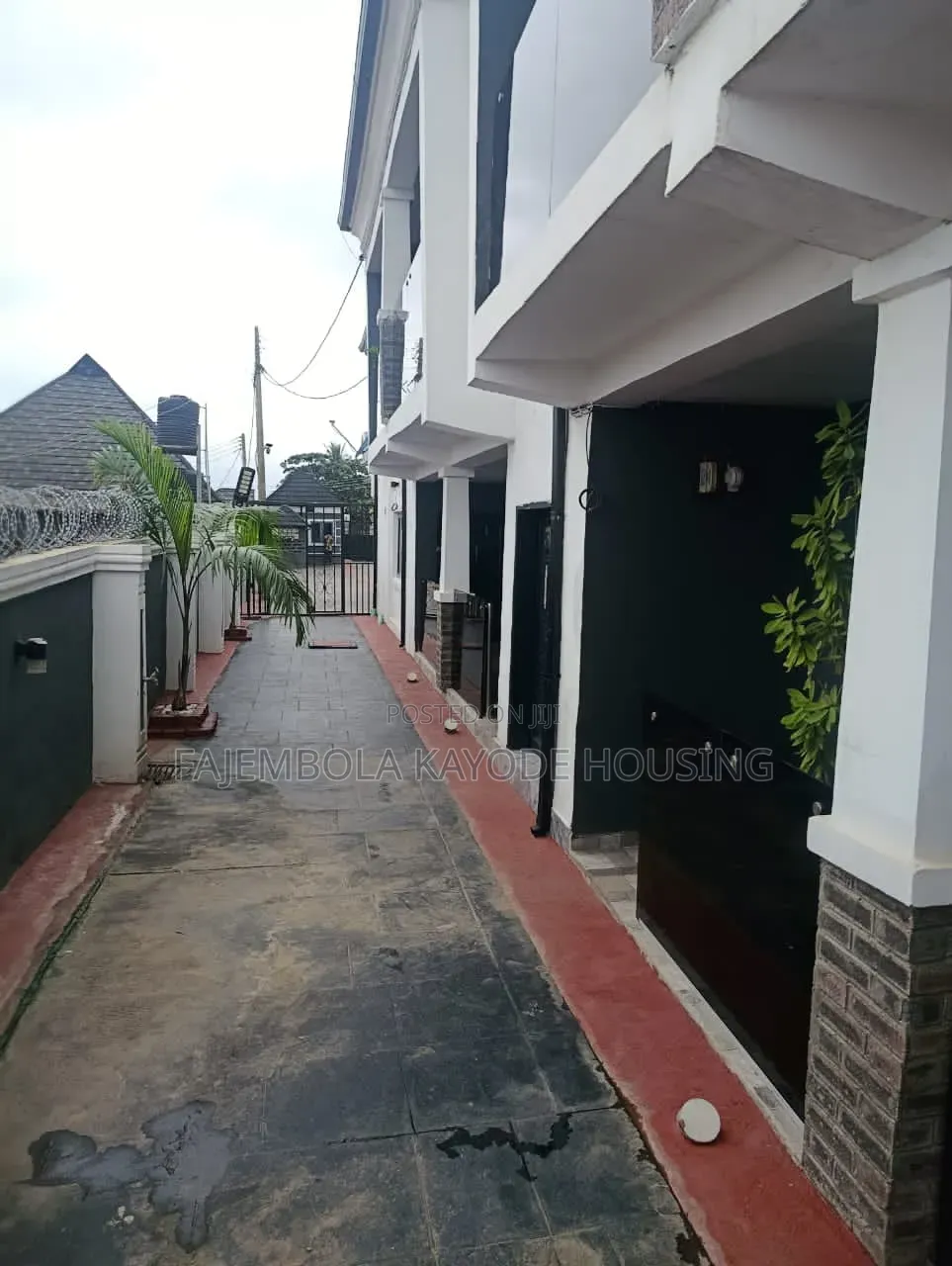 3bdrm Block of Flats in Alexander, Apata for rent