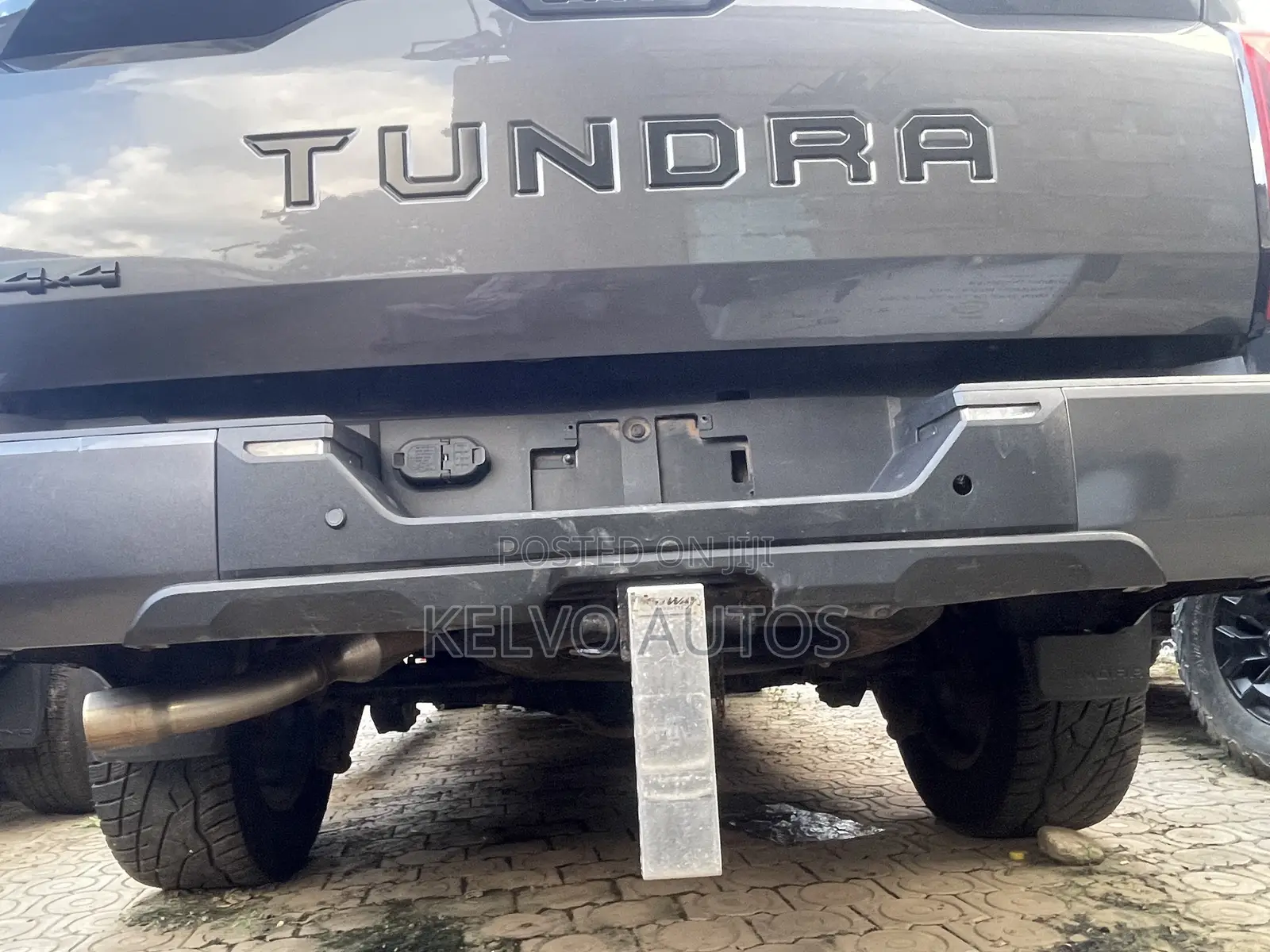 Toyota Tundra 2023 Black