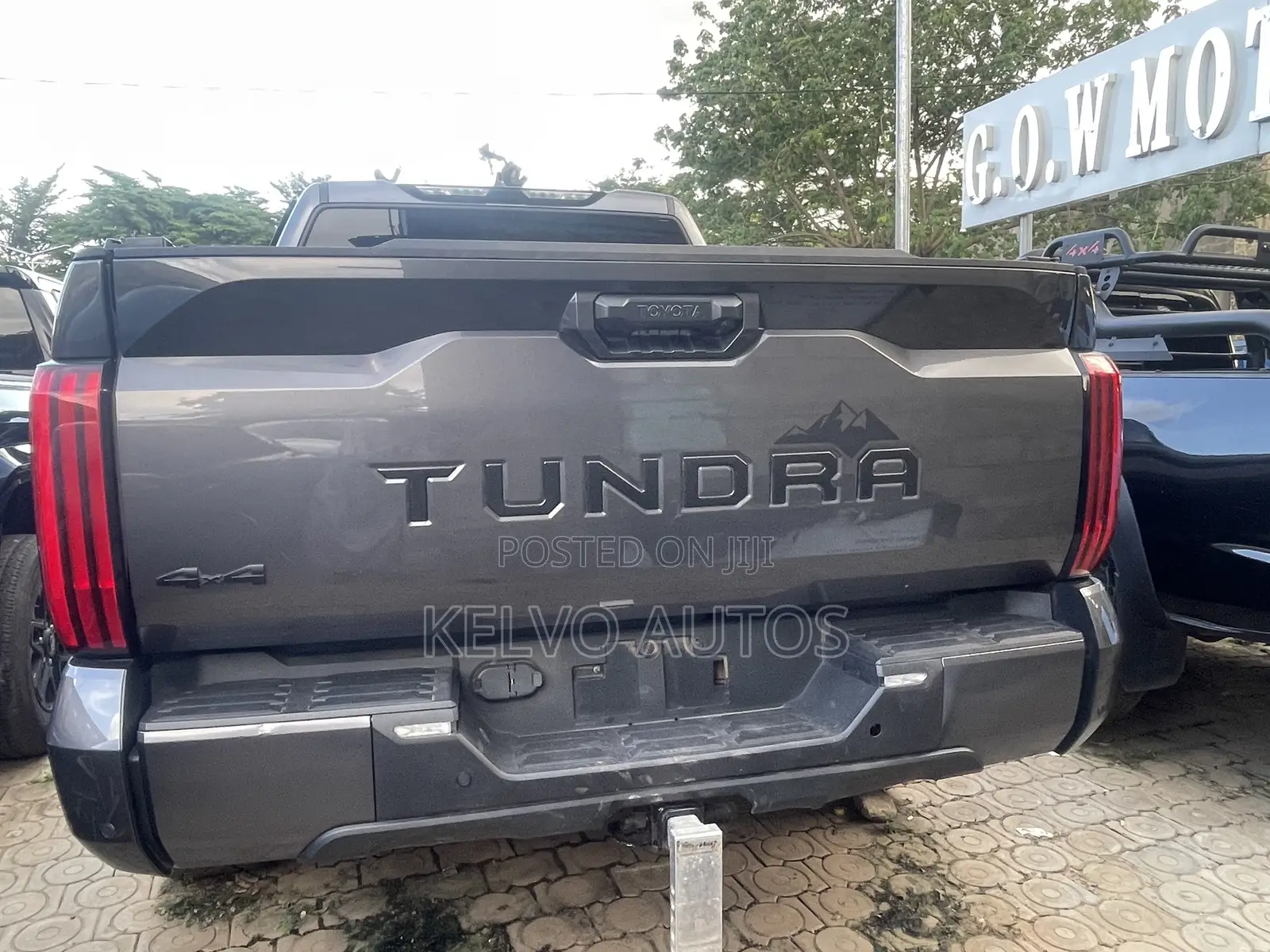 Toyota Tundra 2023 Black
