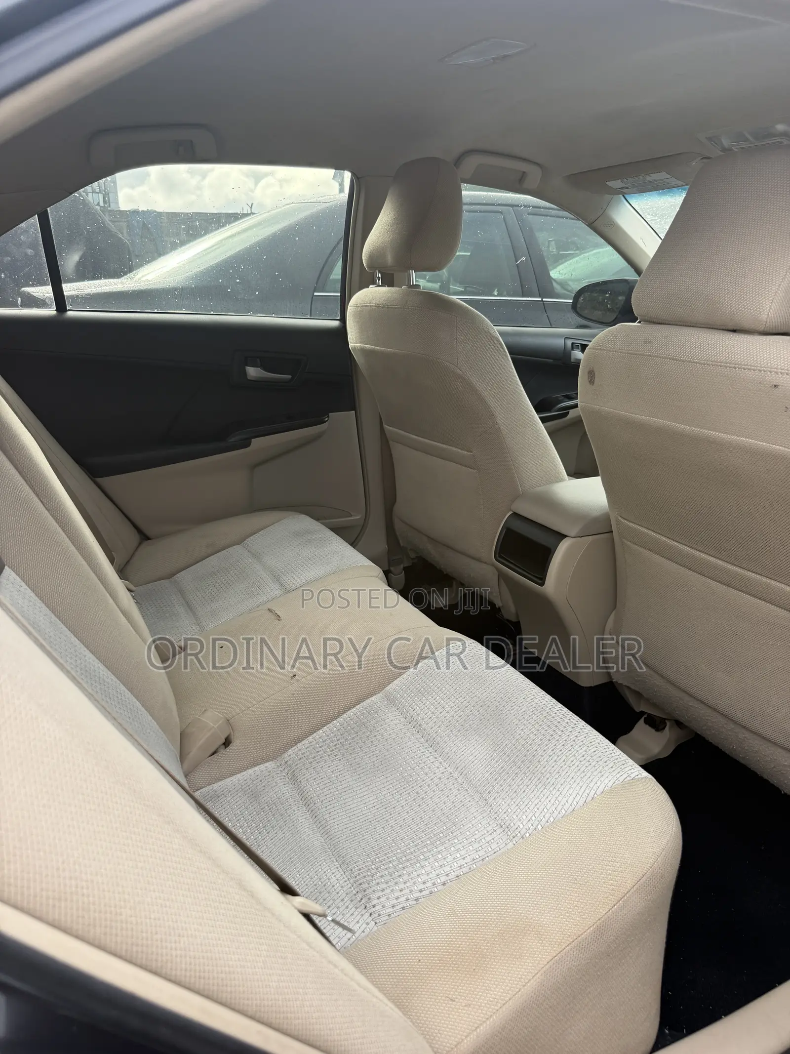 Toyota Camry LE 4dr Sedan (2.5L 4cyl 6A) 2012 Gray