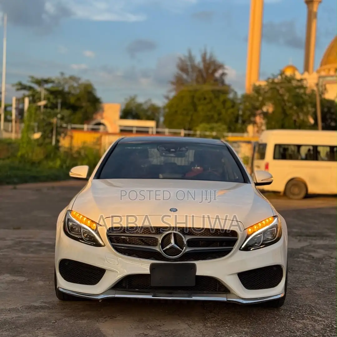 Mercedes-Benz C400 4Matic AWD Sedan (3.0L V6 7A) 2015 White