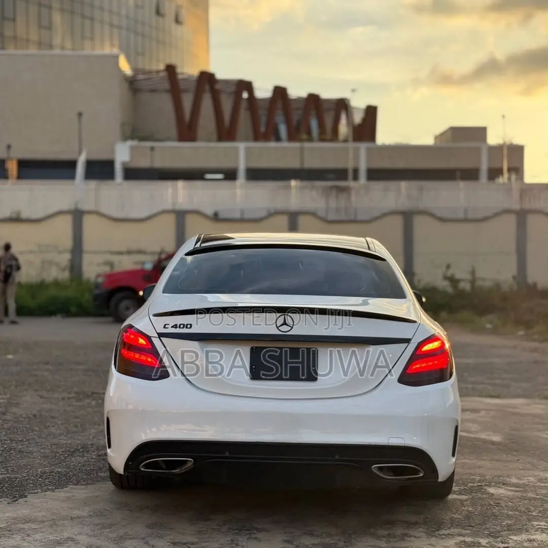 Mercedes-Benz C400 4Matic AWD Sedan (3.0L V6 7A) 2015 White