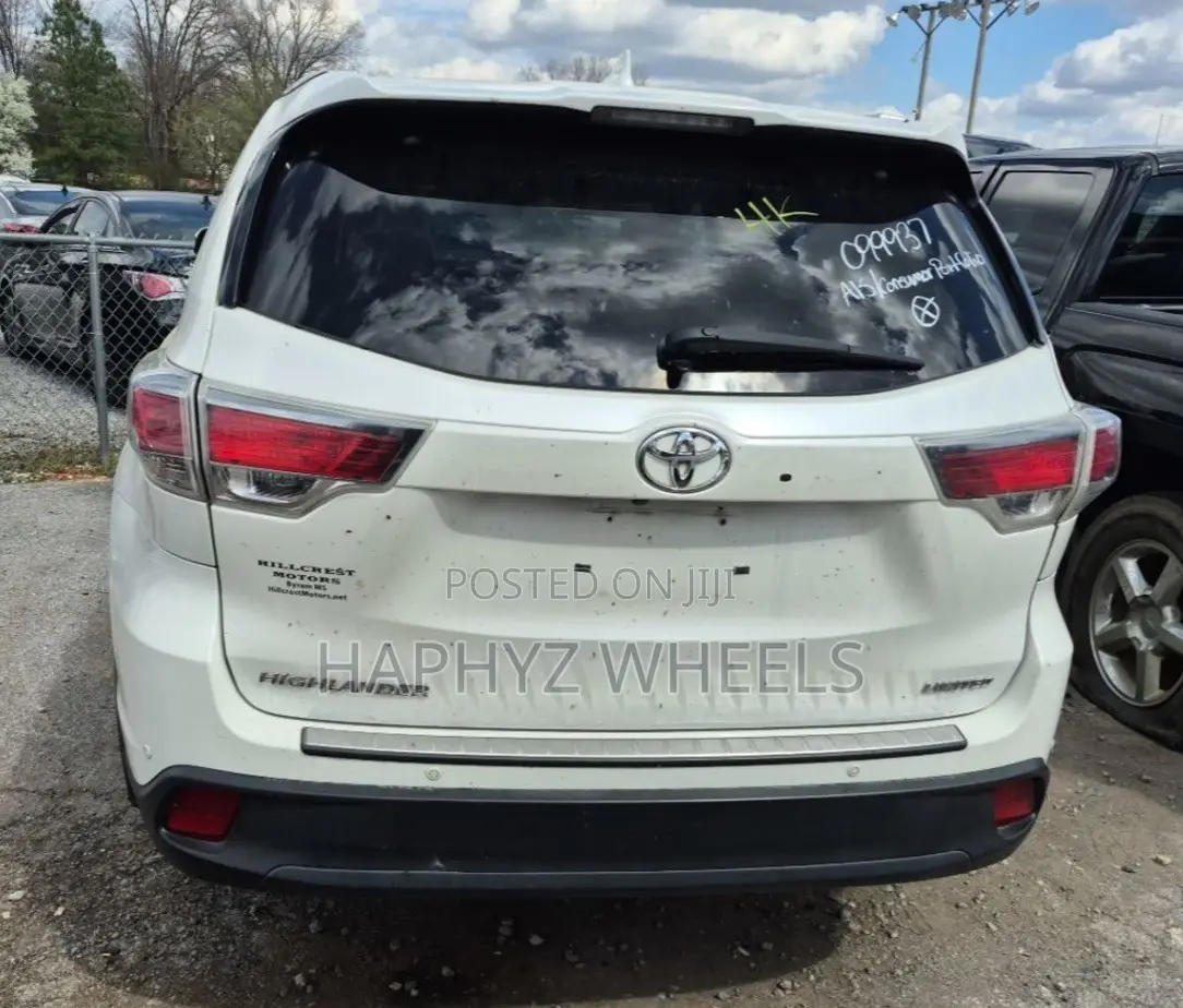 Toyota Highlander Limited V6 4x4 (3.5L 6cyl 6A) 2016 White