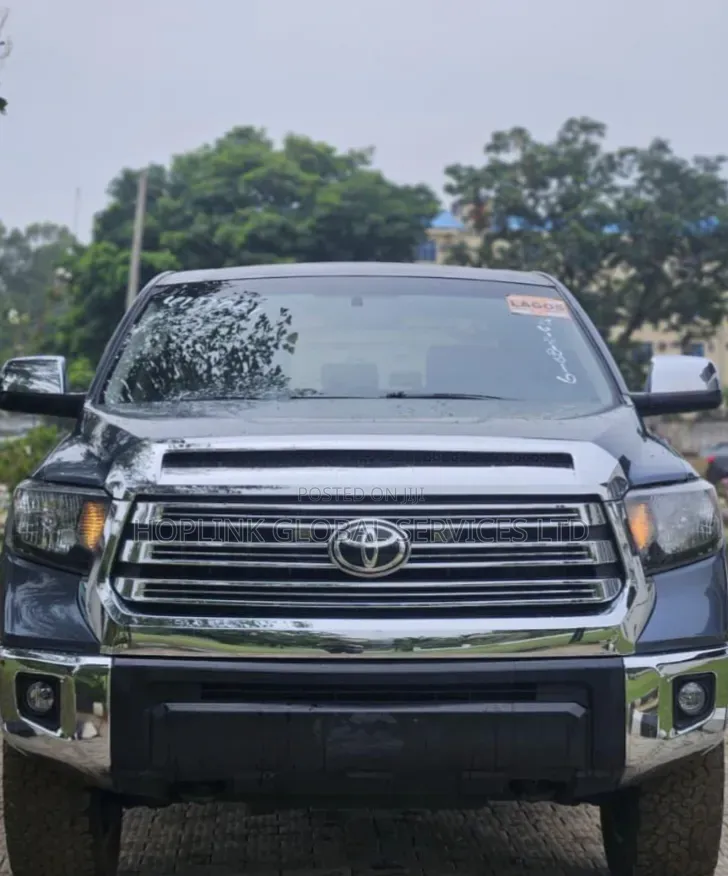 Toyota Tundra 2013 Blue