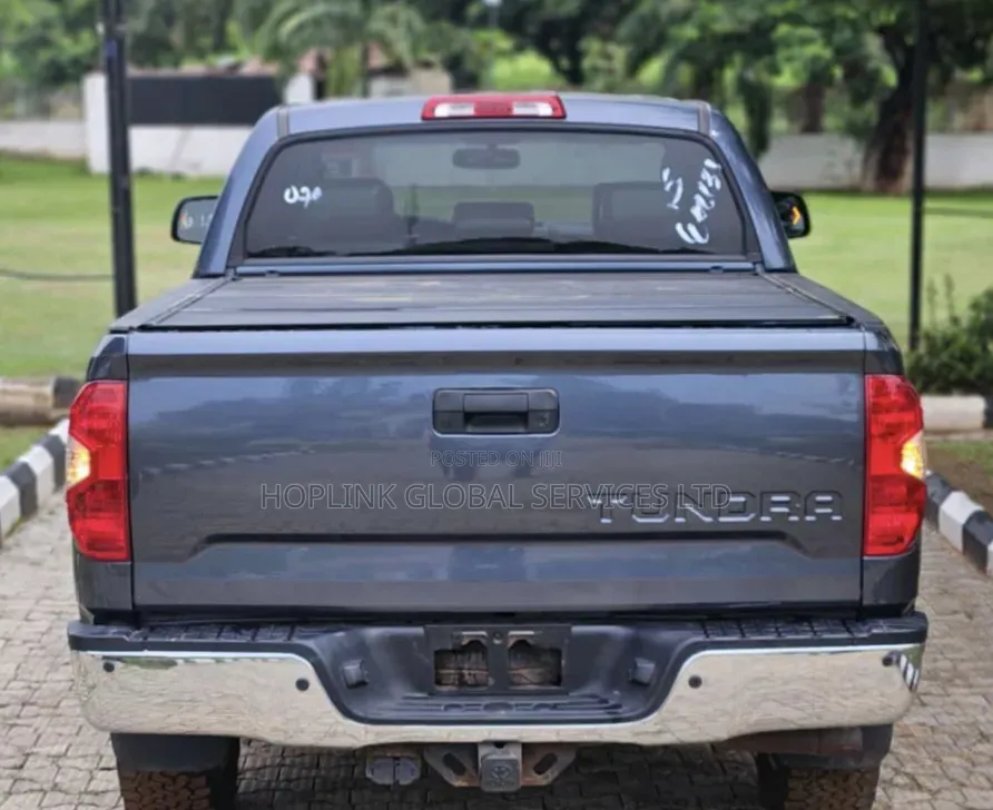 Toyota Tundra 2013 Blue
