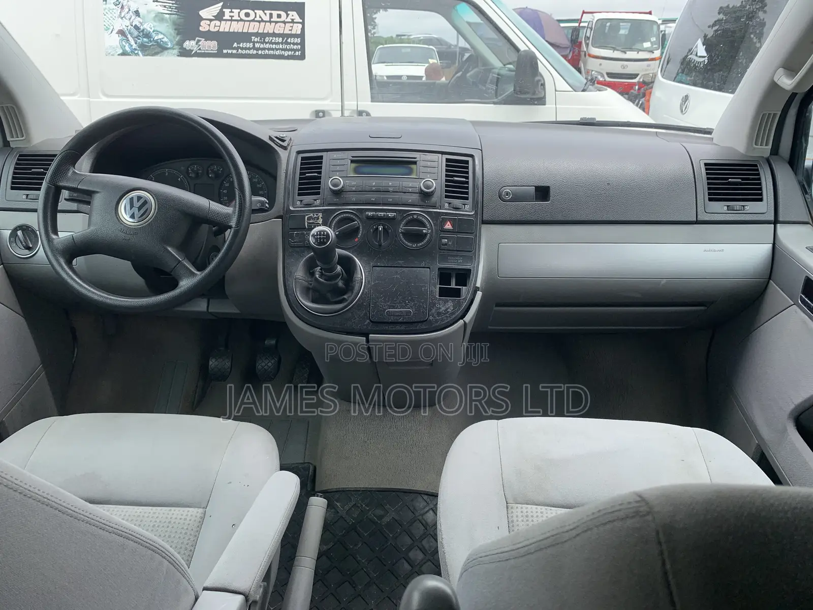 Volkswagen Transporter 2014 Silver