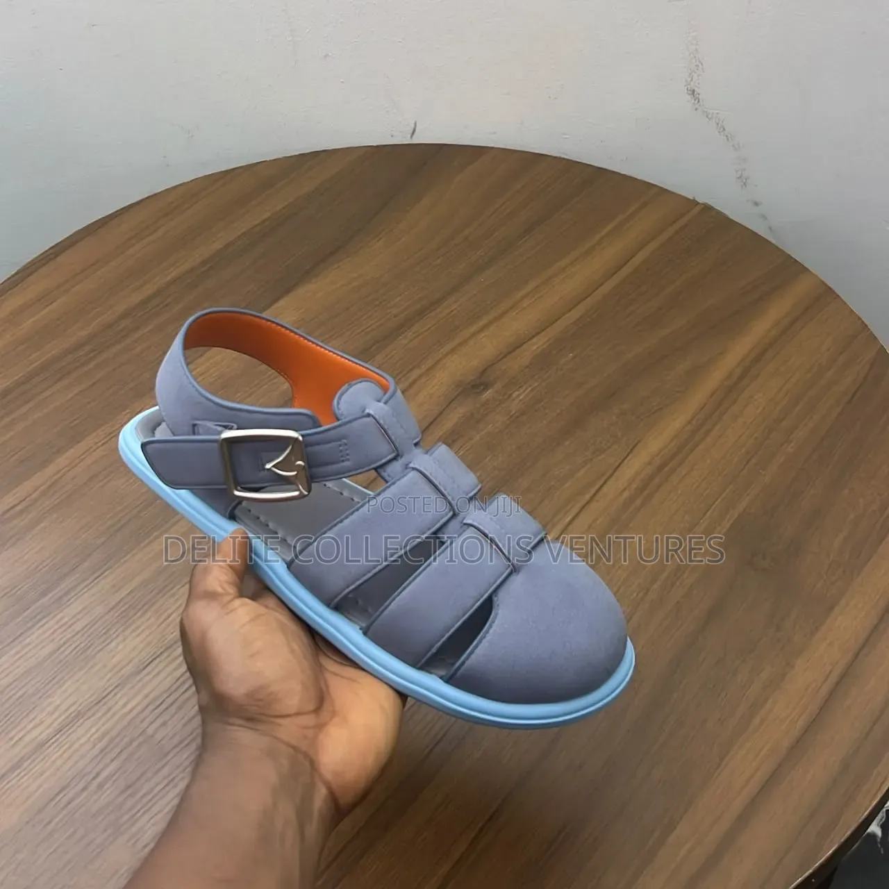 *Louis Vuitton Venice Sandal Available in 2 Colours*
