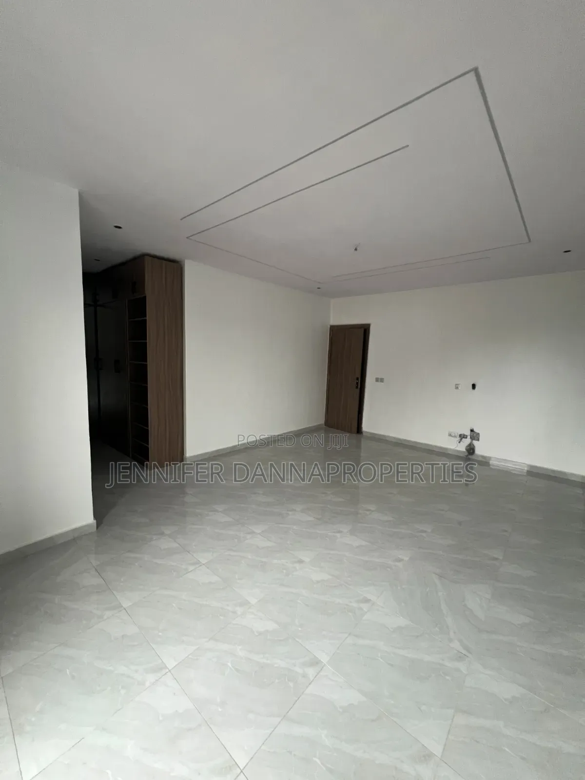 4bdrm Duplex in Ogombo for sale