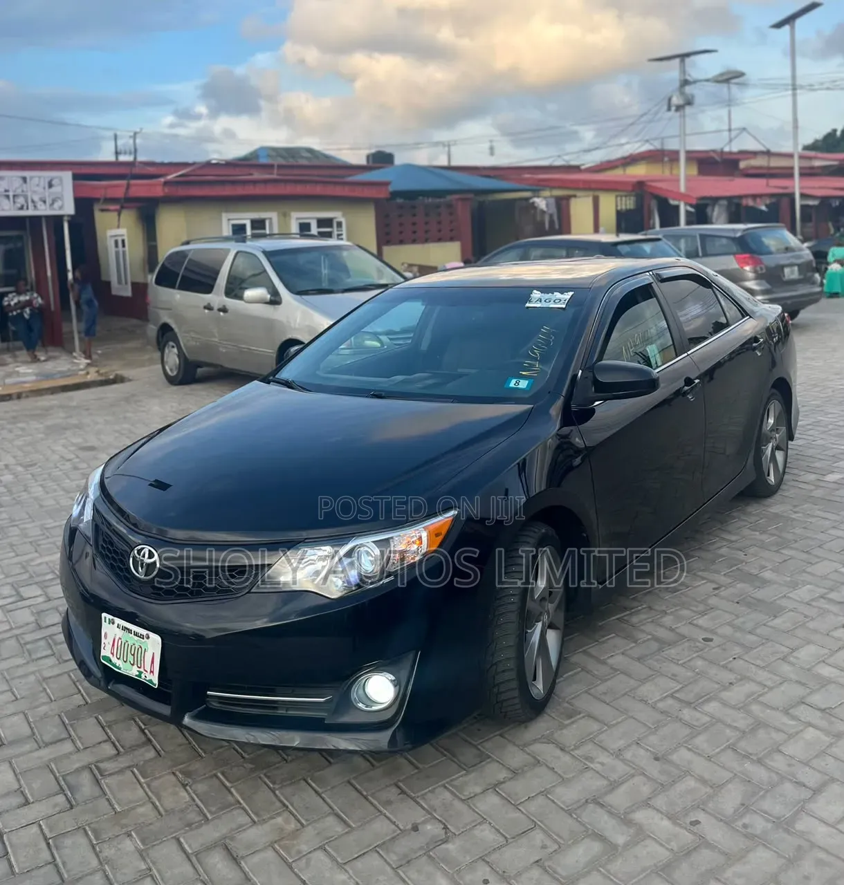 Toyota Camry SE V6 4dr Sedan (3.5L 6cyl 6A) 2013 Black