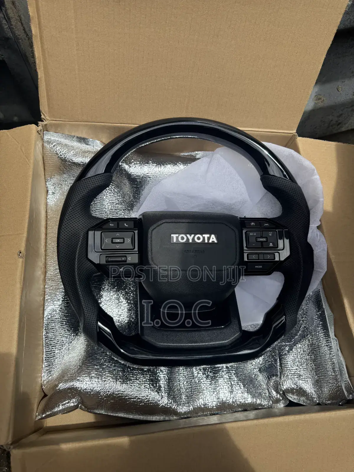 Upgrade Steering Wheel for Toyota Tacoma,Tundra,hillux,sequer,prado