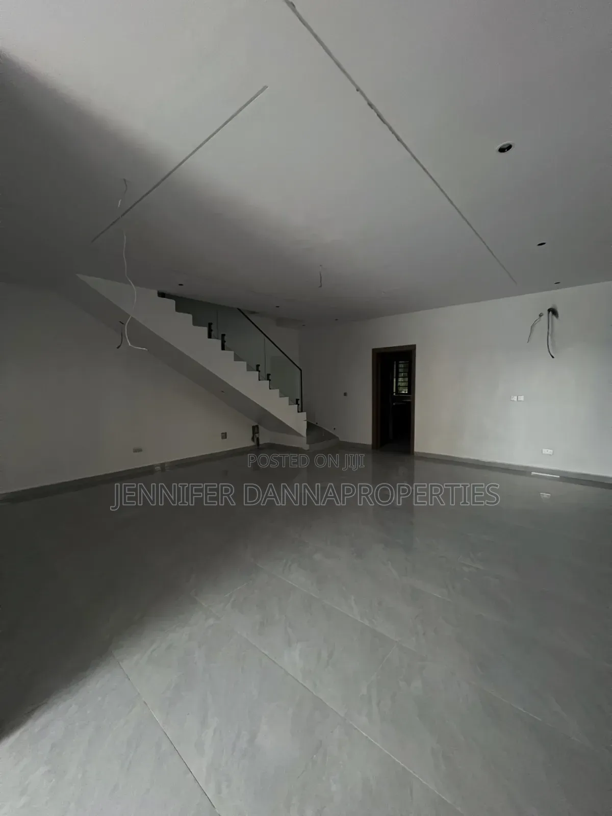 4bdrm Duplex in Ogombo for sale