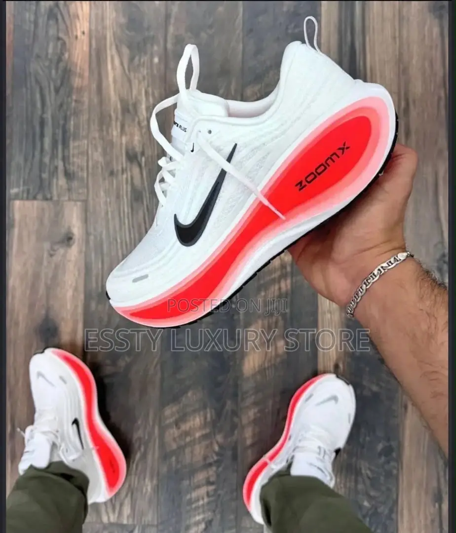 High Quality Luxury Nike Vomero Sneakers