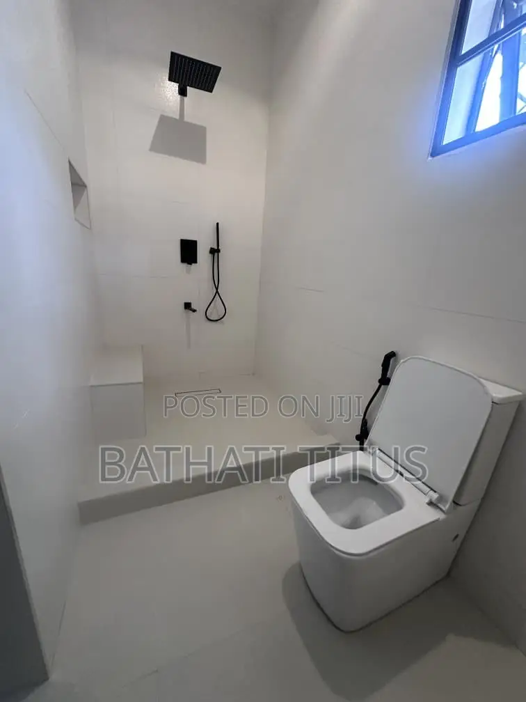 3bdrm Block of Flats in Guzape District for sale