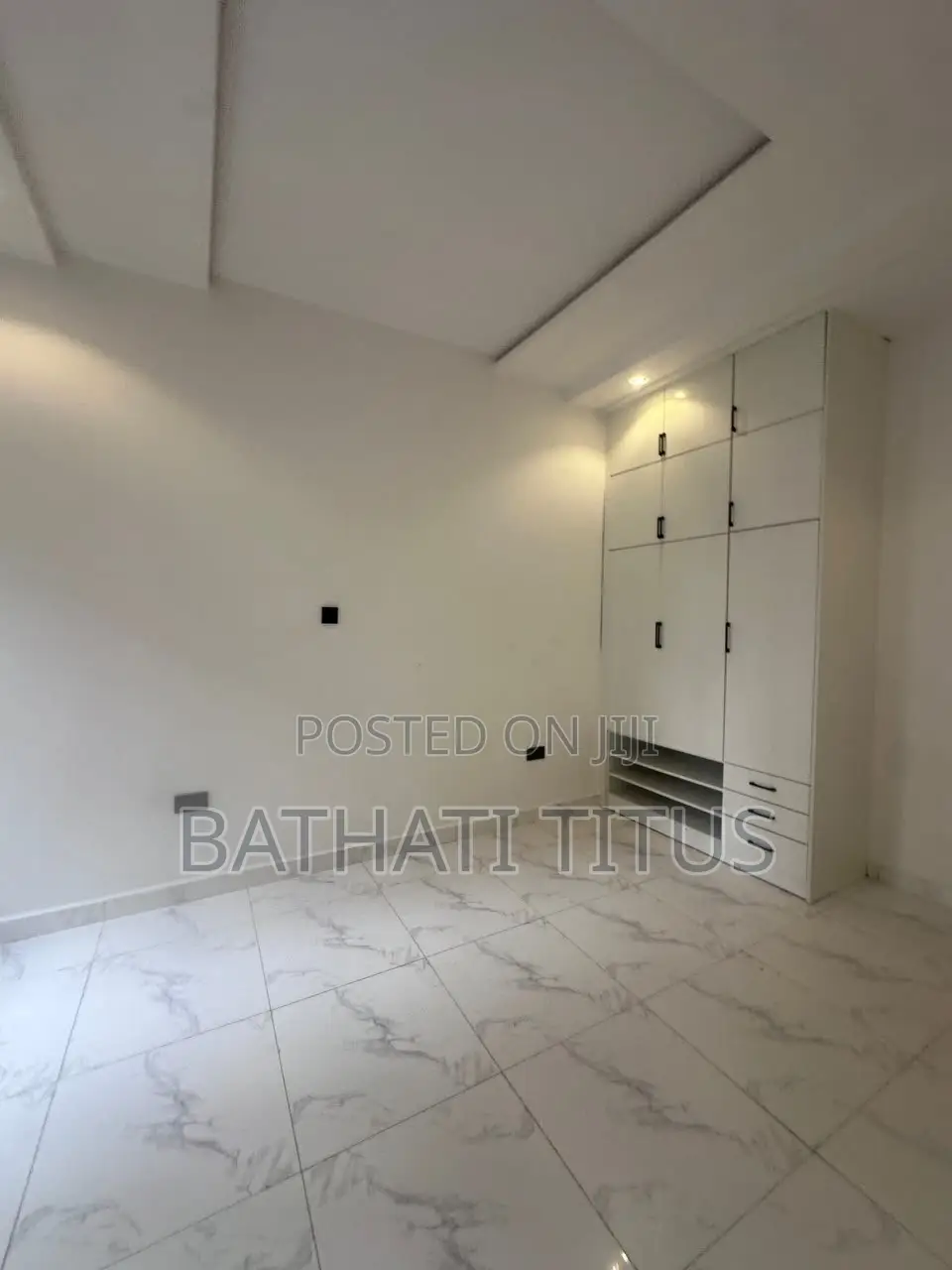 3bdrm Block of Flats in Guzape District for sale