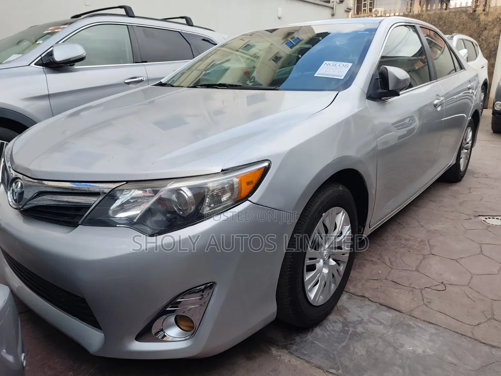 Toyota Camry LE 4dr Sedan (2.5L 4cyl 6A) 2013 Silver