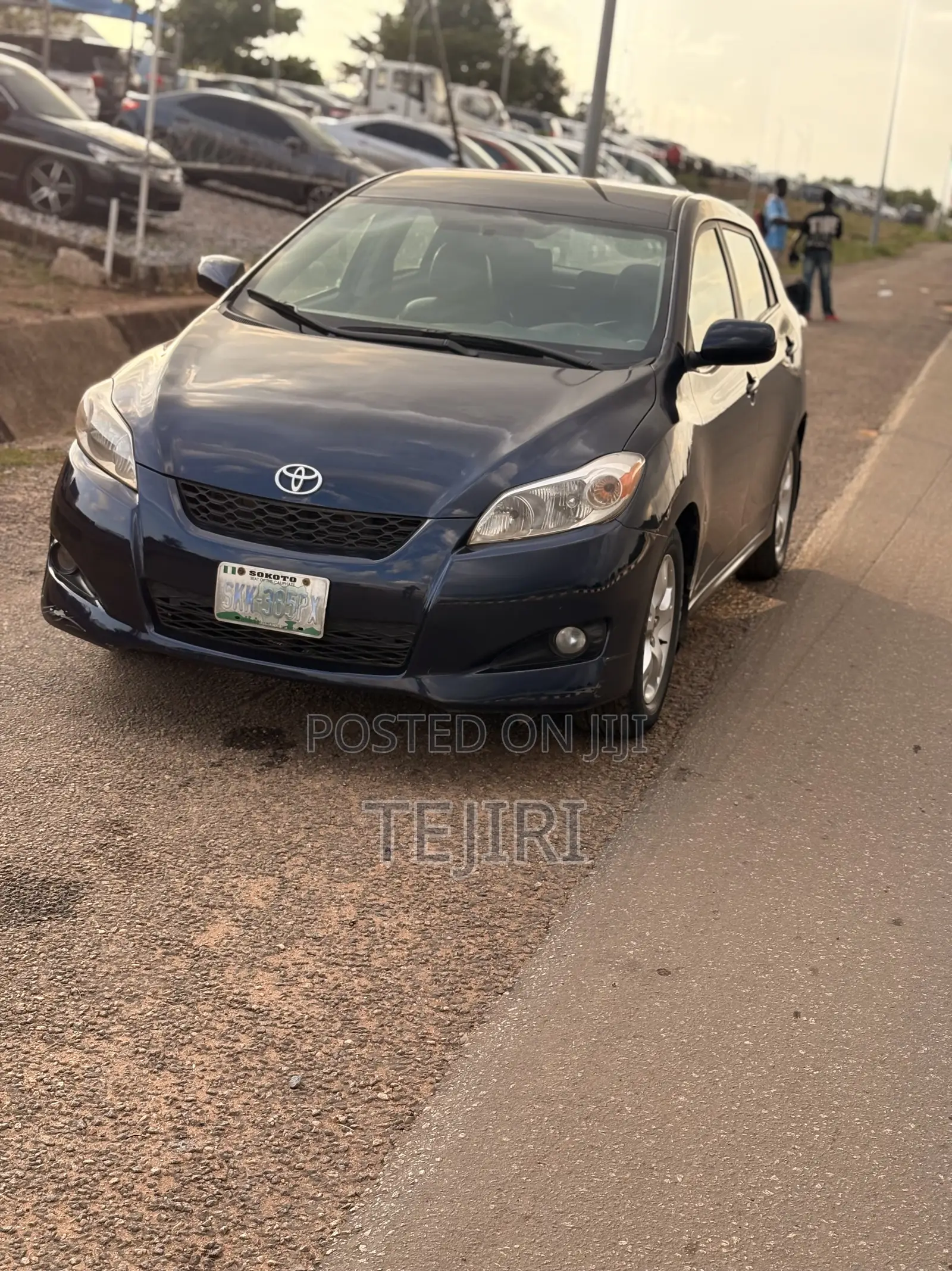 Toyota Matrix Hatchback FWD (1.8L 4cyl 5M) 2010 Blue