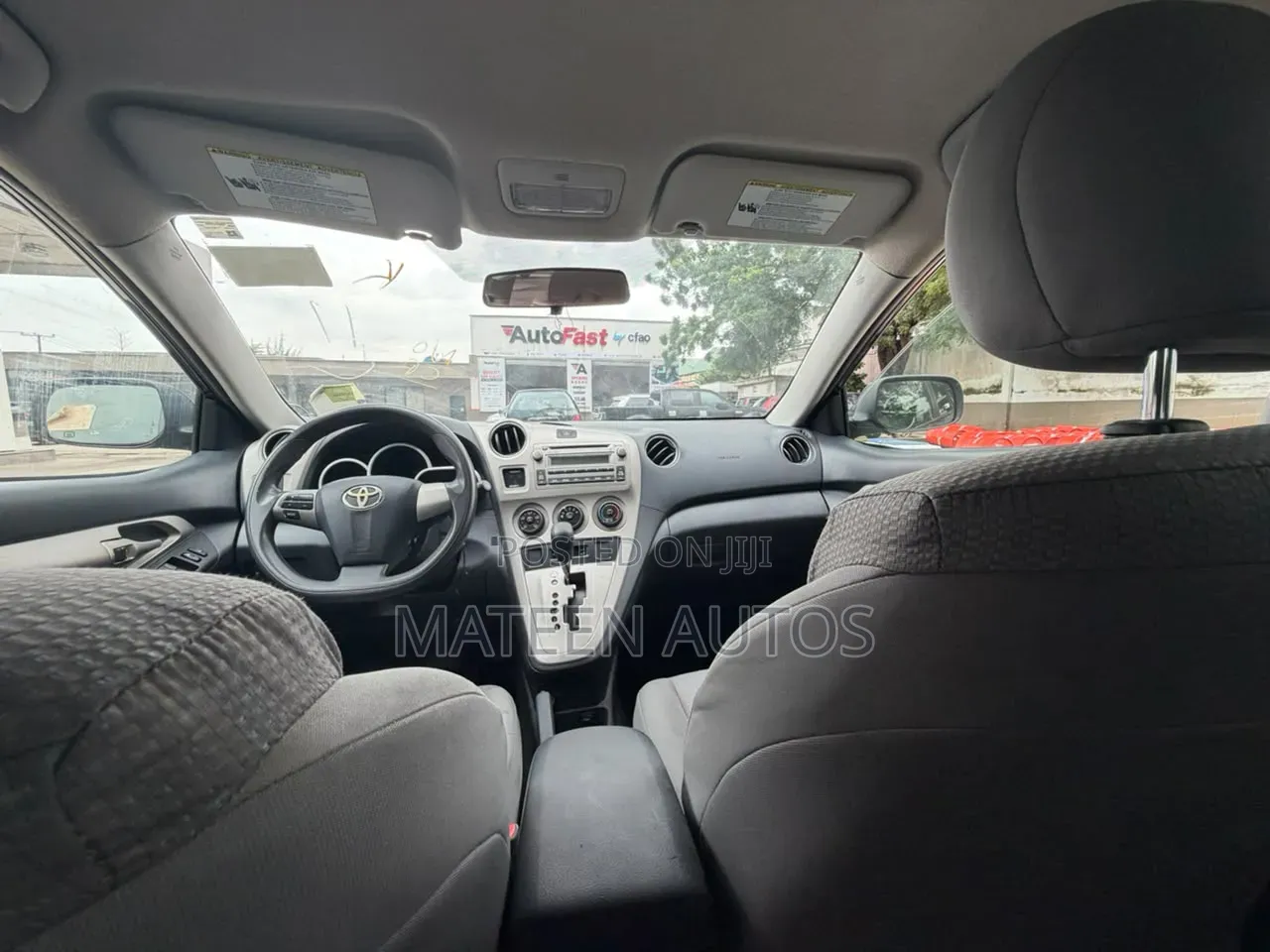 Toyota Matrix L Hatchback FWD (1.8L 4cyl 5M) 2012 Blue
