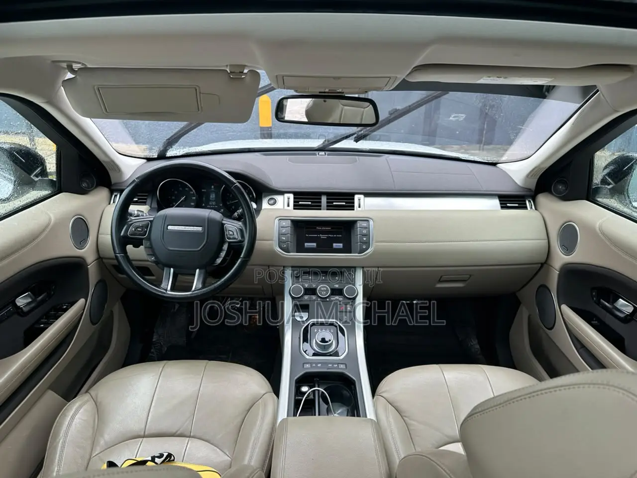 Land Rover Range Rover Evoque SE 5dr 4x4 (2.0L 4cyl 9A) 2016 White