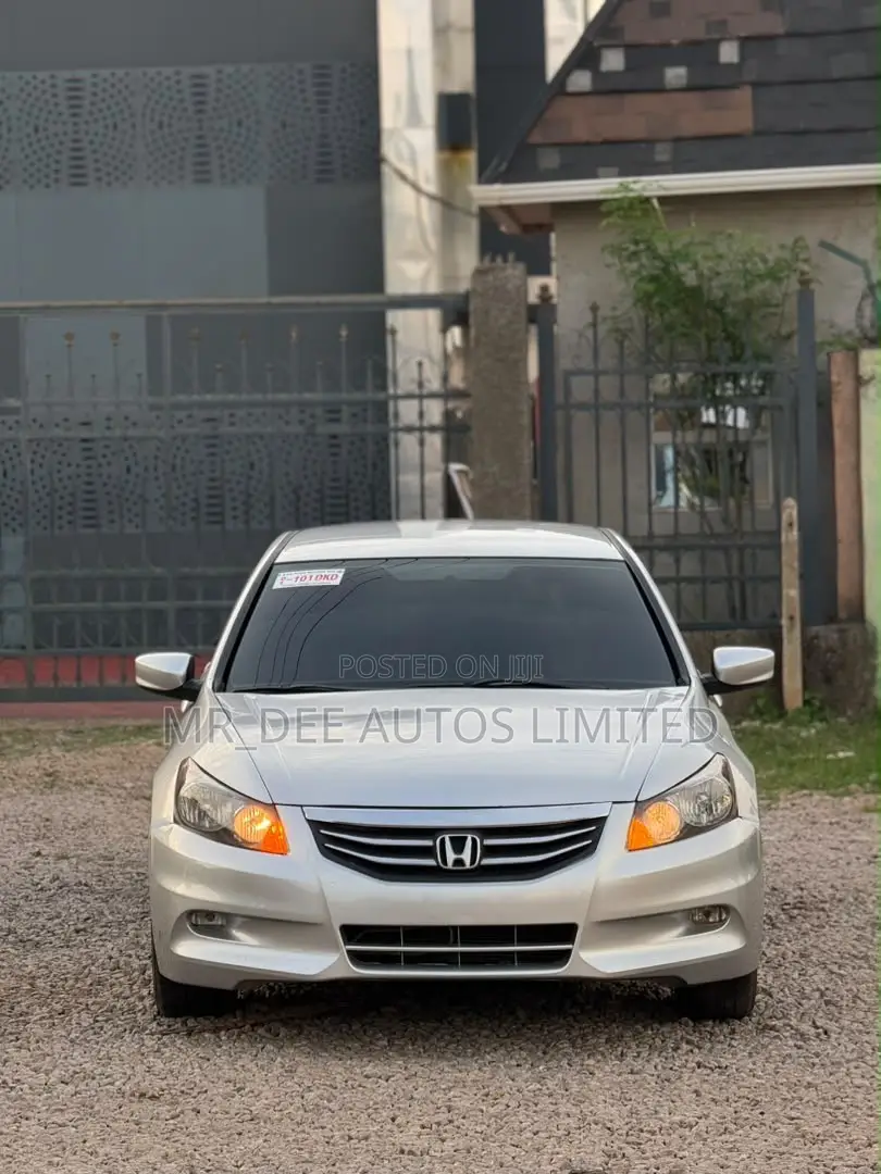 Honda Accord 2009 Silver