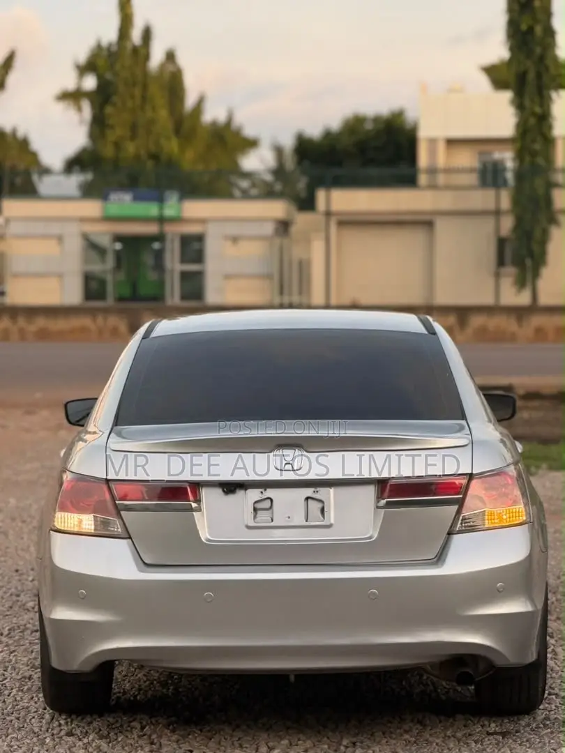 Honda Accord 2009 Silver