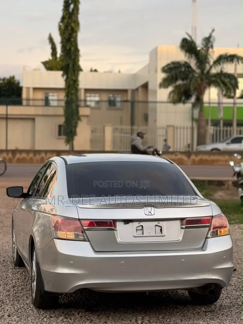 Honda Accord 2009 Silver