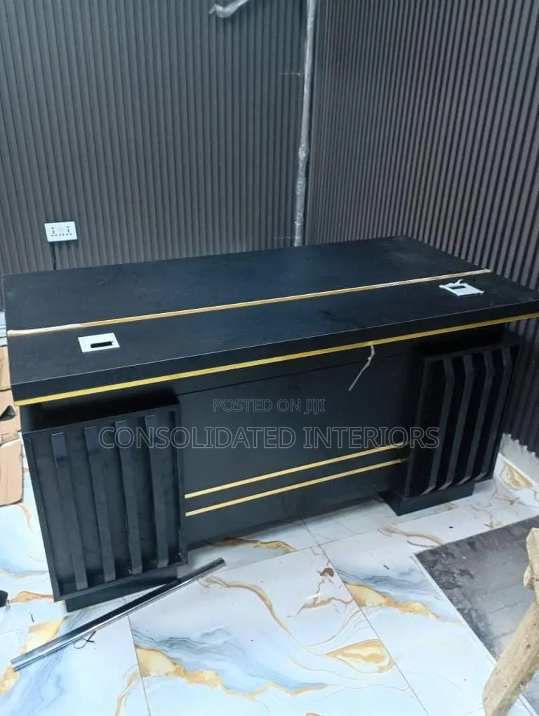 Executive Manager Office Table (1.4metrs)