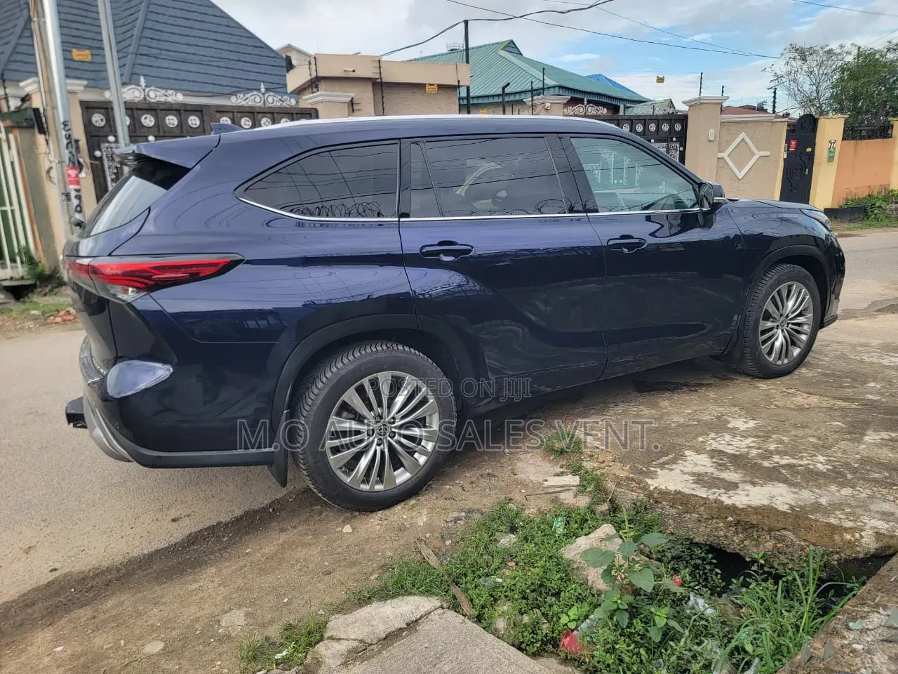 Toyota Highlander Platinum 2022 Blue