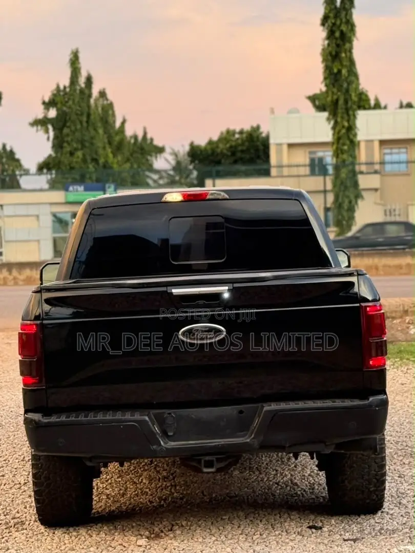 Ford F-150 2015 Black