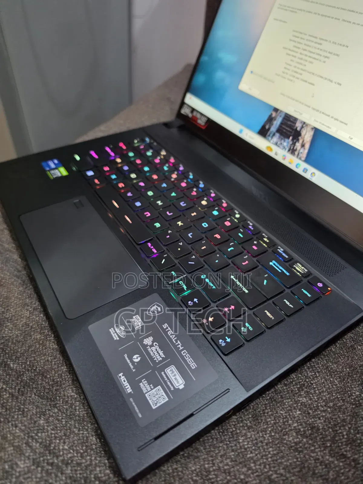 Laptop MSI GS66 Stealth 12UHS 32GB Intel Core i7 SSD 512GB
