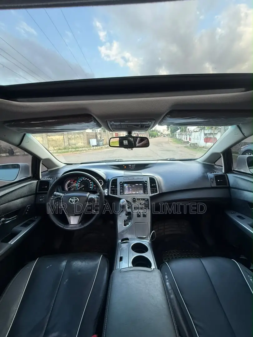 Toyota Venza 2011 White